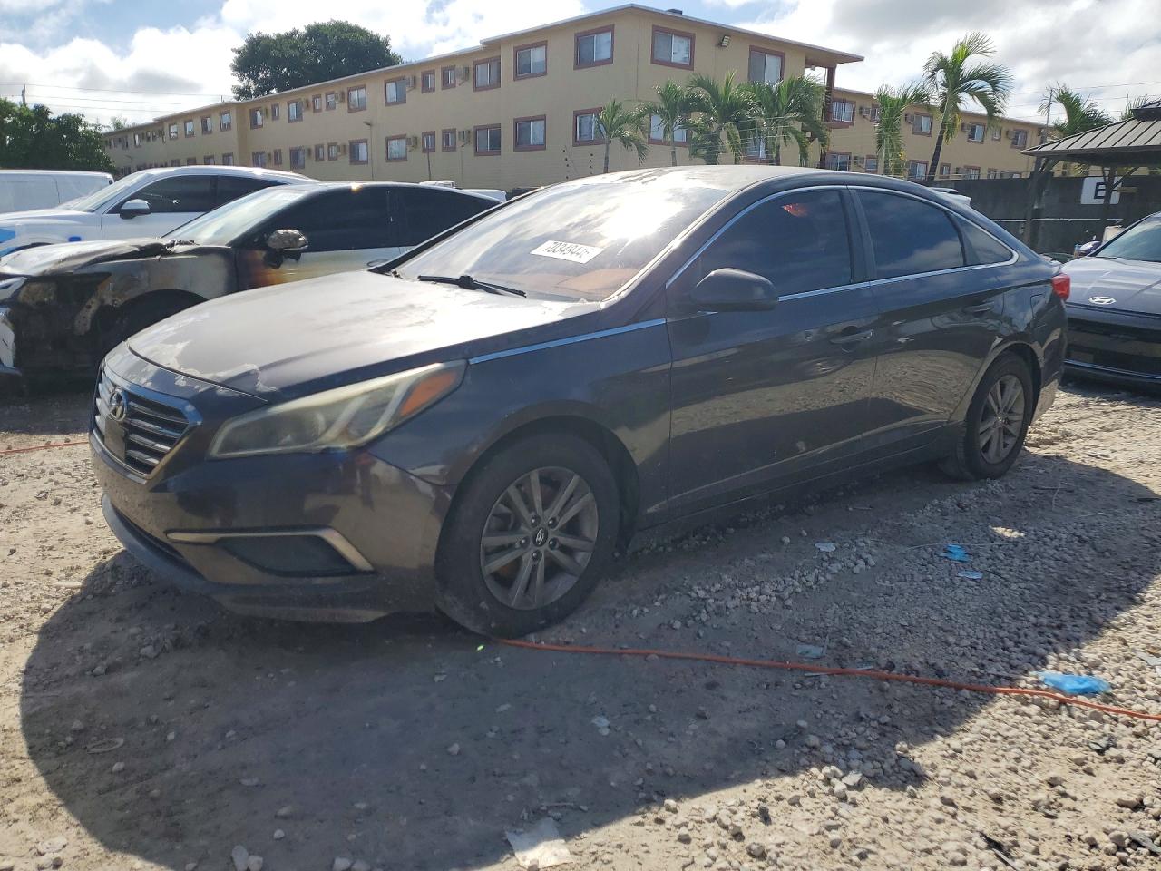 2016 HYUNDAI SONATA — Front 3/4
