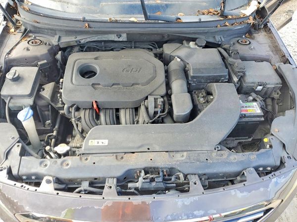 2016 HYUNDAI SONATA — Engine bay