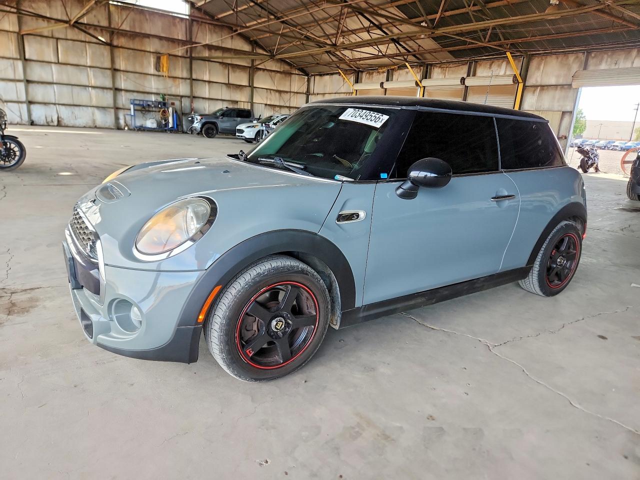 2015 MINI COOPER — Front 3/4
