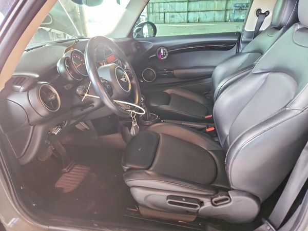 2015 MINI COOPER — DENT