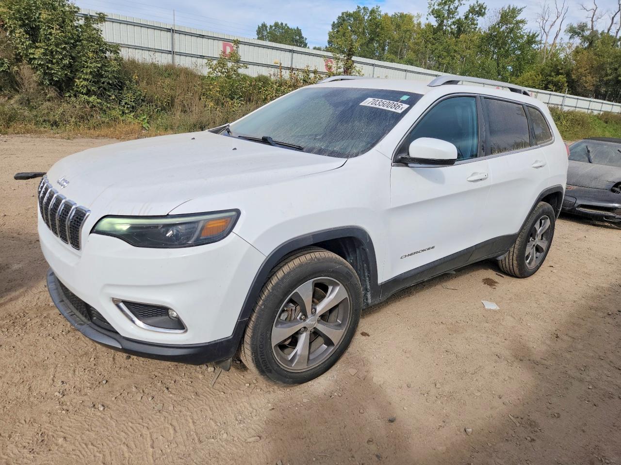 2020 JEEP CHEROKEE Limited — Front 3/4