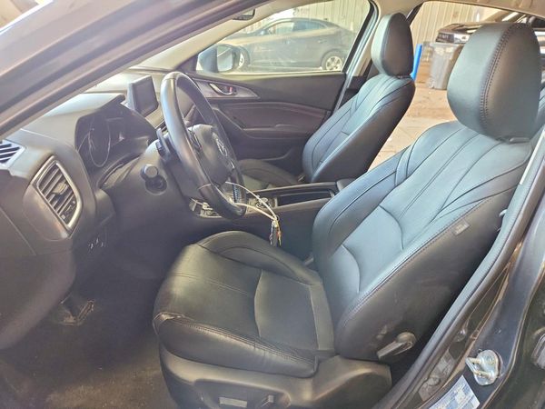 2018 MAZDA 3 Grand Touring — DENT