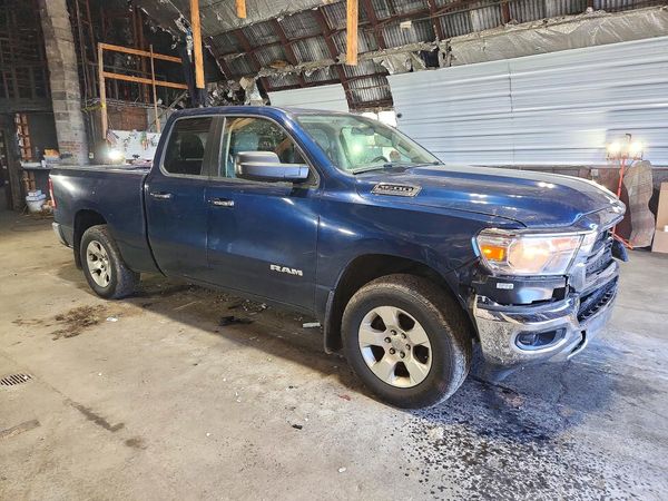 2020 RAM 1500 Big Horn, Lonestar — Passenger 3/4