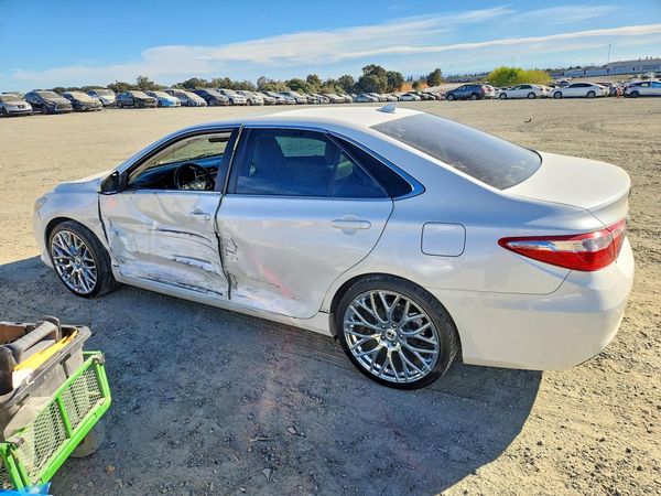2015 TOYOTA CAMRY — DSRA