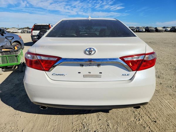 2015 TOYOTA CAMRY — DIRR