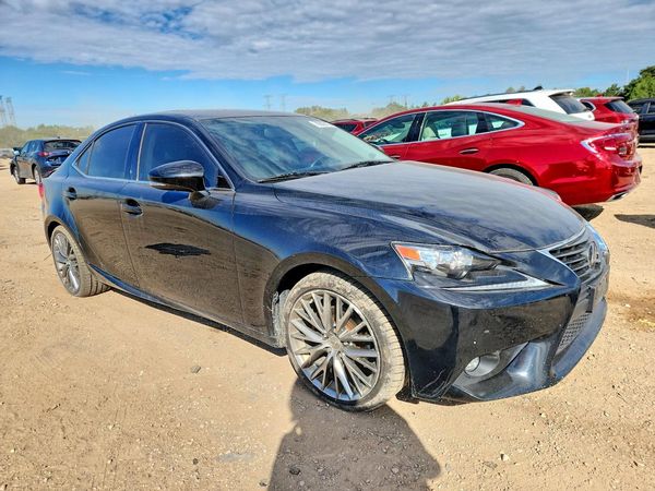 2015 LEXUS IS 250 — Passenger 3/4