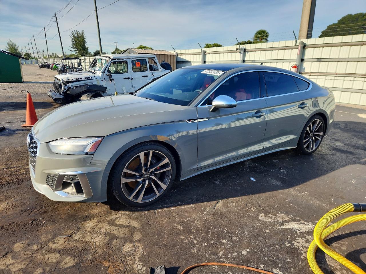 2022 AUDI S5/RS5 quattro Premium Plus — Front 3/4