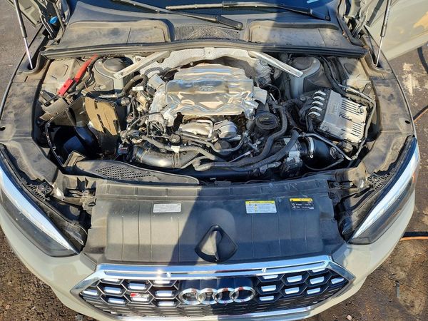 2022 AUDI S5/RS5 quattro Premium Plus — Engine bay