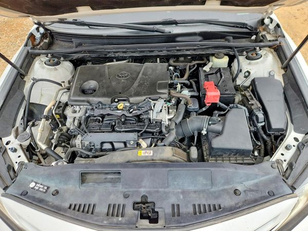 2018 TOYOTA CAMRY L/LE/SE/XLE — Engine bay