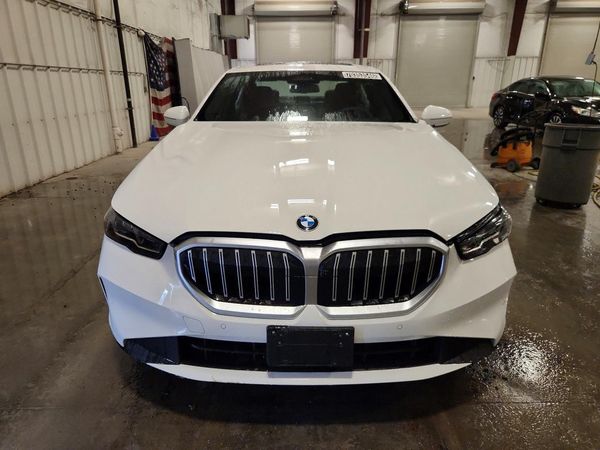 2027 BMW 5 SERIES xDrive — DIRF
