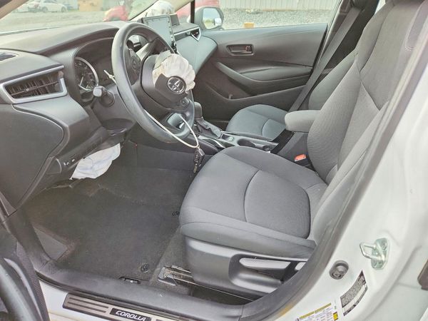 2022 TOYOTA COROLLA LE — DENT