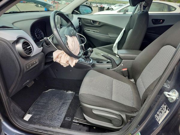 2019 HYUNDAI KONA SEL — DENT