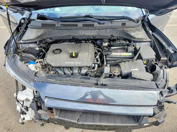 2019 HYUNDAI KONA SEL — Engine bay