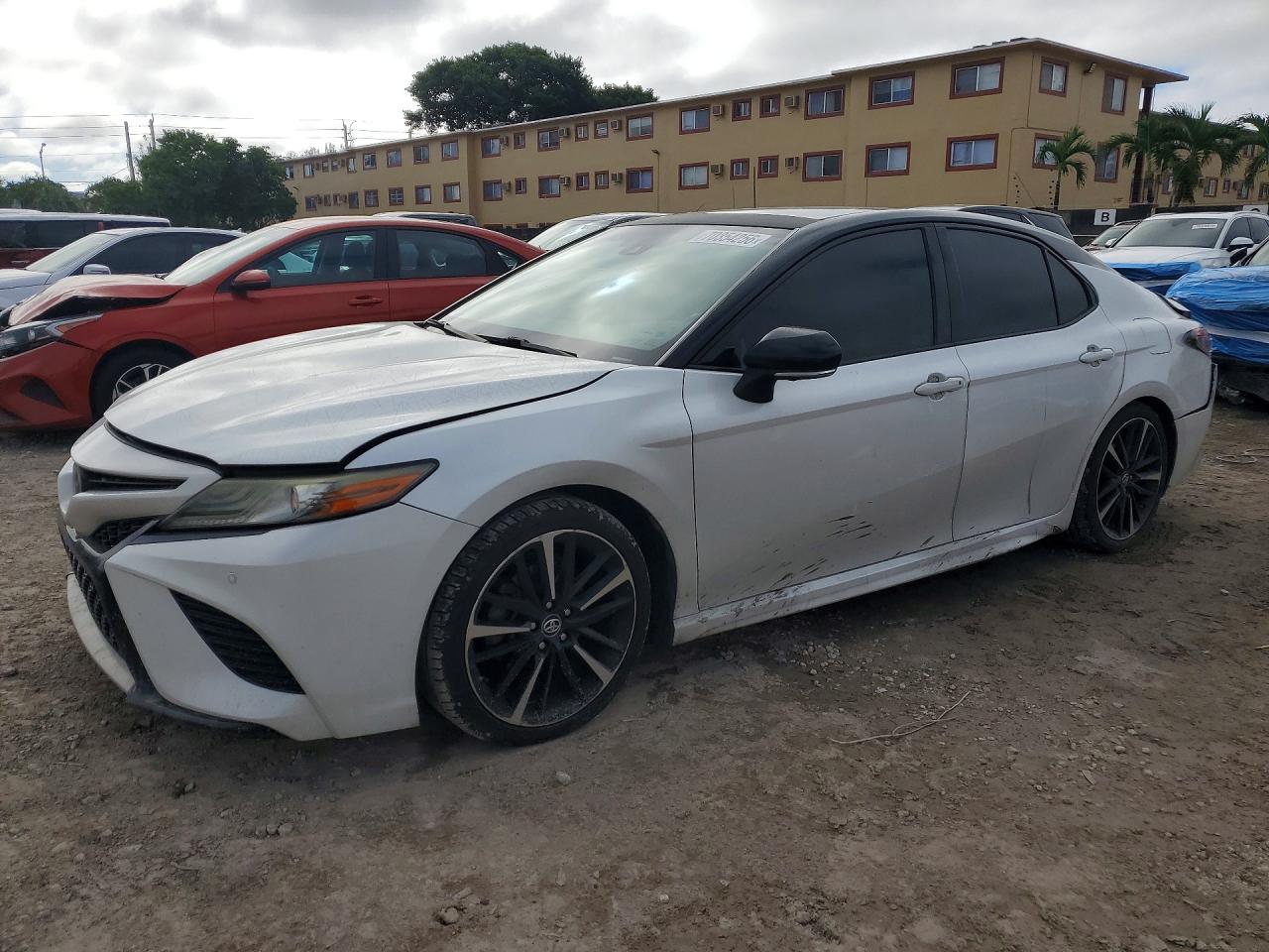 2018 TOYOTA CAMRY XSE — Front 3/4