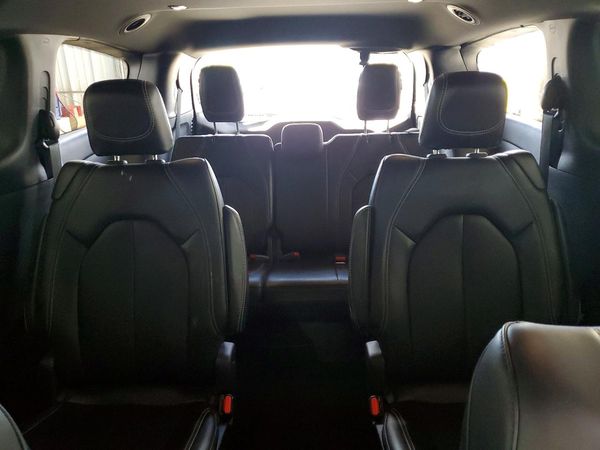 2026 CHRYSLER PACIFICA Select — SUVN