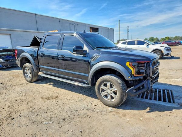 2019 FORD F150 Super Crew - Raptor — Passenger 3/4