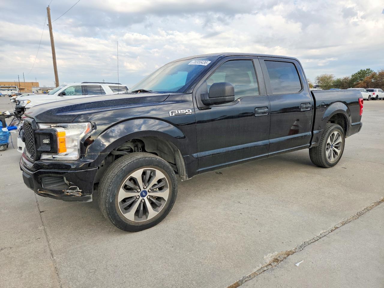 2019 FORD F150 — Front 3/4