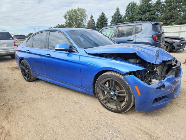 2013 BMW 335 xDrive — Passenger 3/4