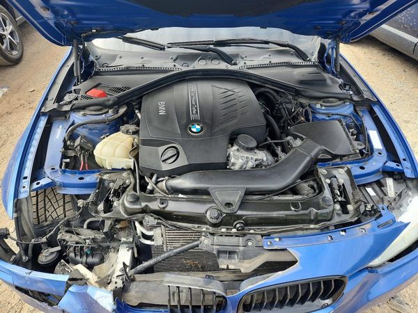 2013 BMW 335 xDrive — Engine bay