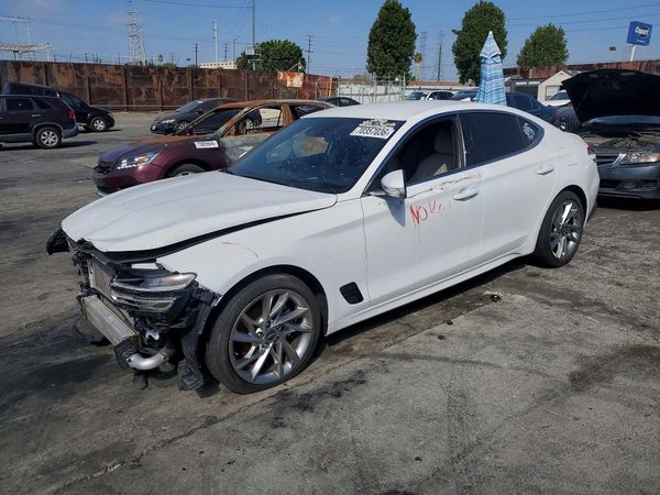 2022 GENESIS G70 2.0T, 2.0T Prestige — Front 3/4