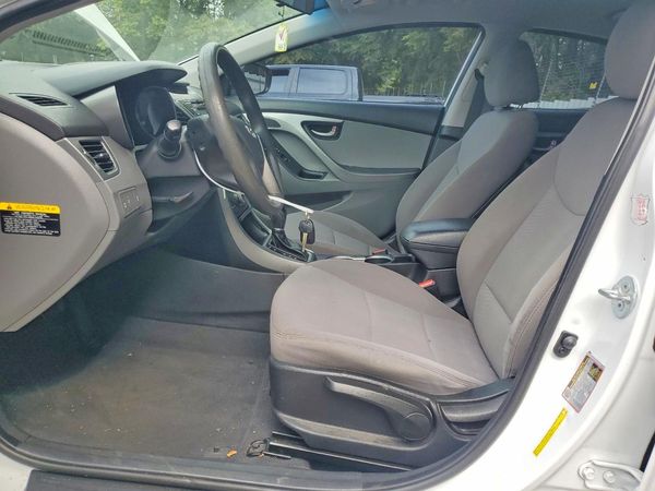 2015 HYUNDAI ELANTRA GLS(Middle) — DENT