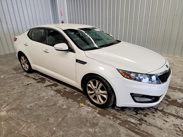 2013 KIA OPTIMA LX — Passenger 3/4