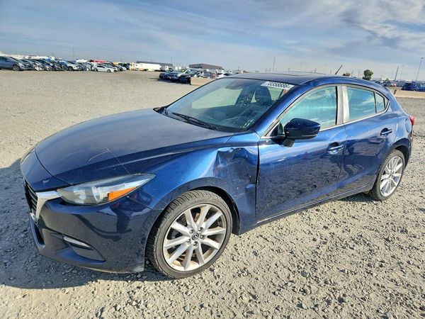 2017 MAZDA 3 — DSFA — Front 3/4
