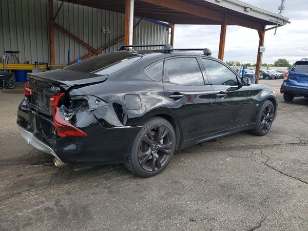 2016 INFINITI Q70 — PSRA