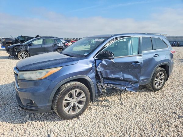2015 TOYOTA HIGHLANDER — DSFA — Front 3/4