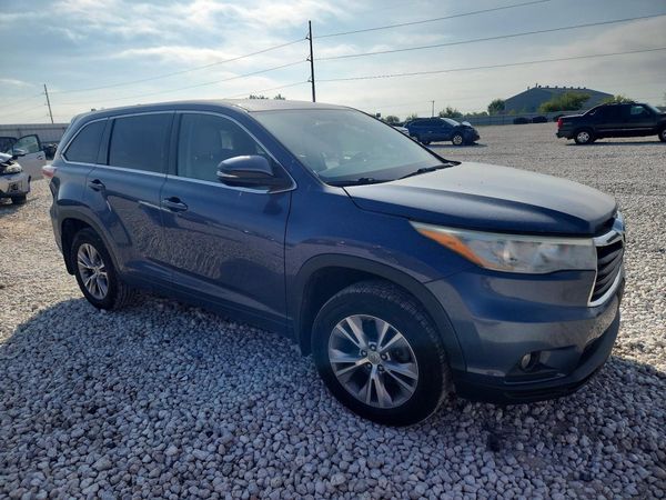 2015 TOYOTA HIGHLANDER Base/Hybrid — Passenger 3/4