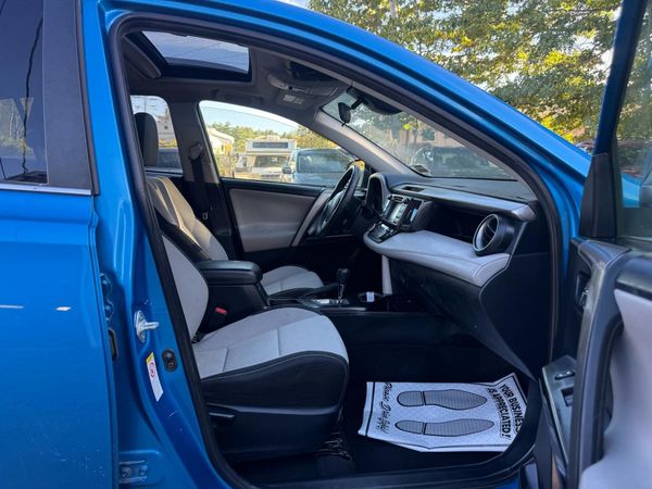 2017 TOYOTA RAV4