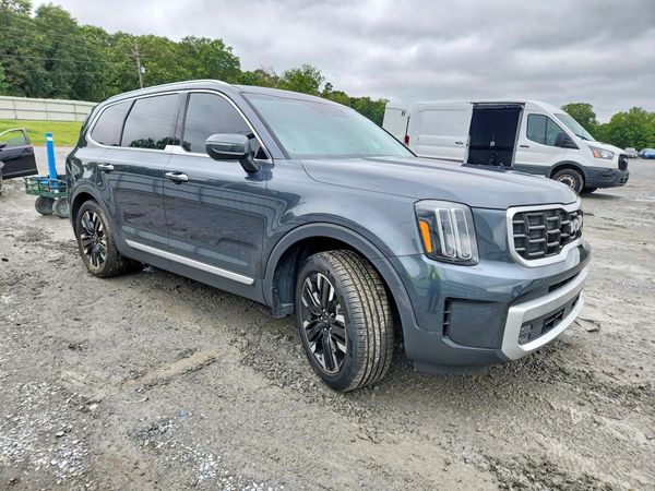2023 KIA TELLURIDE — Passenger 3/4