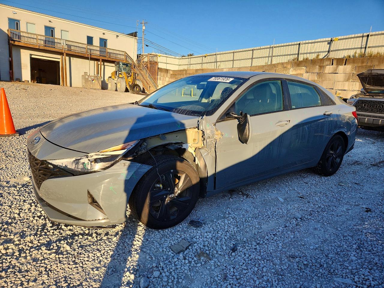 2022 HYUNDAI ELANTRA SEL — Front 3/4