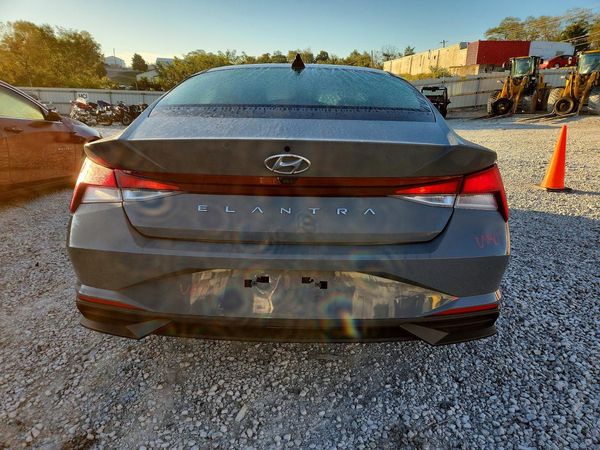 2022 HYUNDAI ELANTRA SEL — DIRR