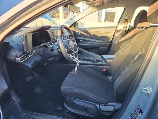 2022 HYUNDAI ELANTRA SEL — DENT