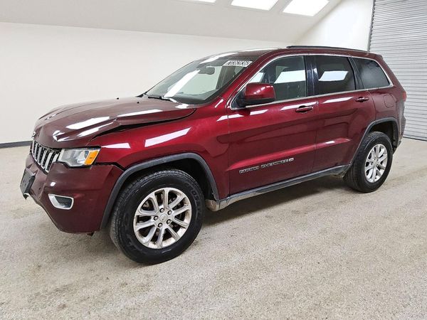 2022 JEEP GRAND CHEROKEE — Front 3/4
