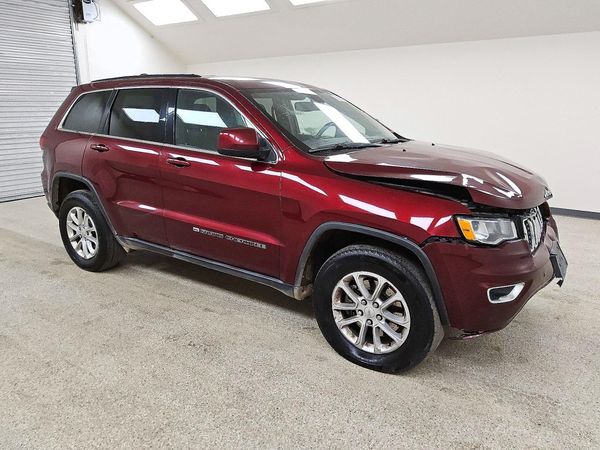 2022 JEEP GRAND CHEROKEE — Passenger 3/4
