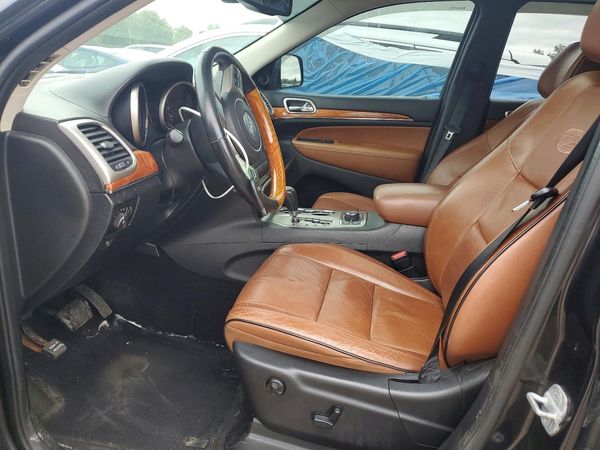 2013 JEEP CHEROKEE Overland — DENT