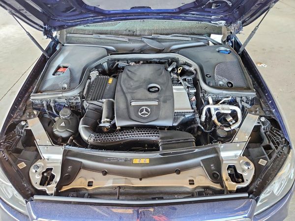 2018 MERCEDES-BENZ E E300 — Engine bay