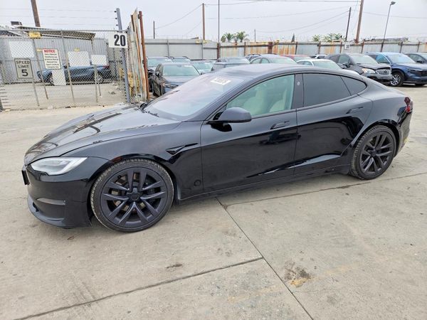 2021 TESLA MODEL S — DSFA — Front 3/4