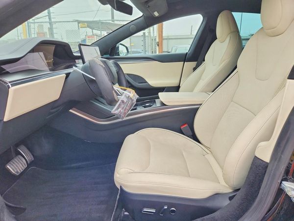 2021 TESLA MODEL S — DENT
