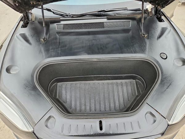2021 TESLA MODEL S — Engine bay