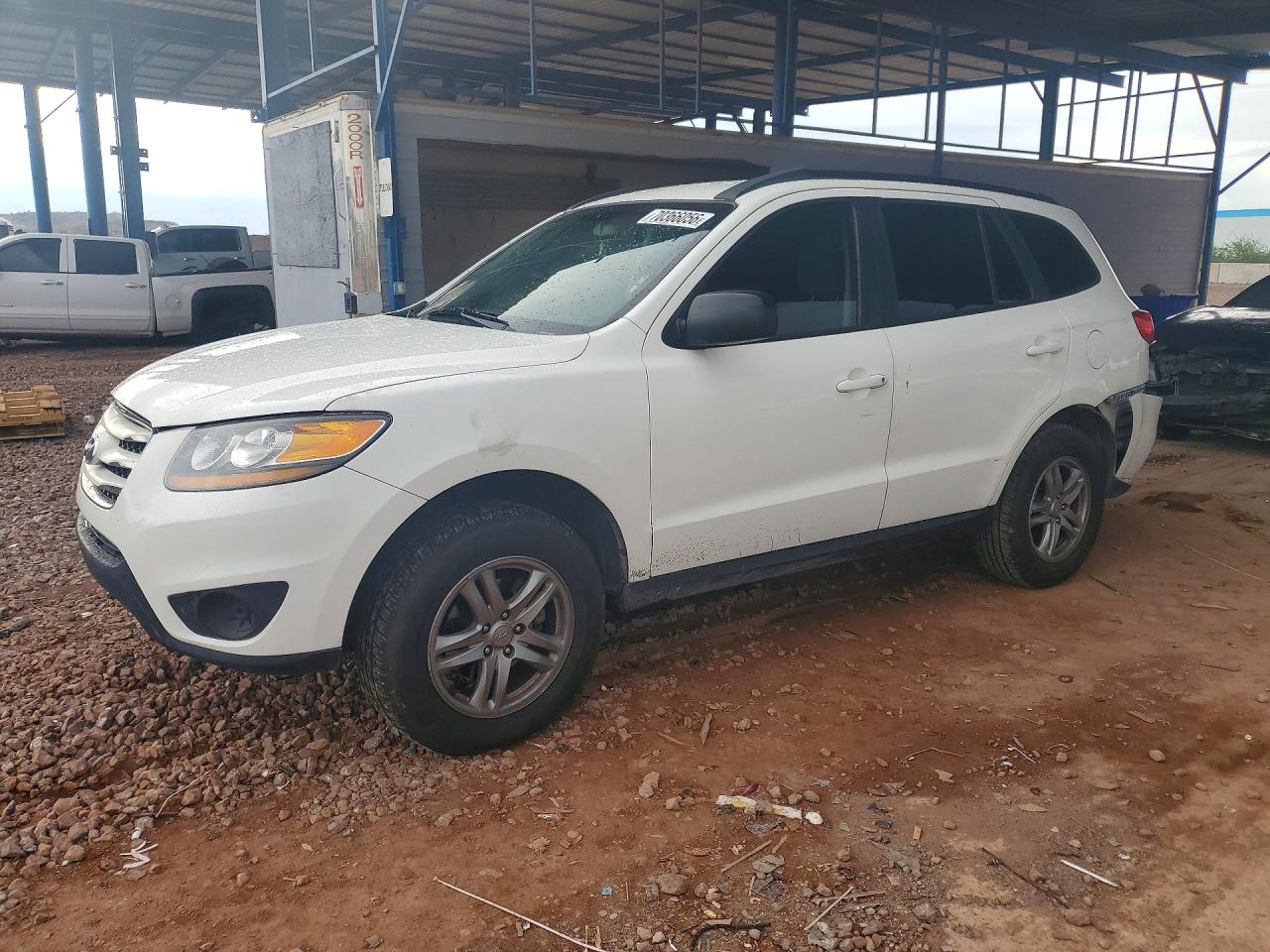 2012 HYUNDAI SANTA FE GL(Middle-low ) — Front 3/4