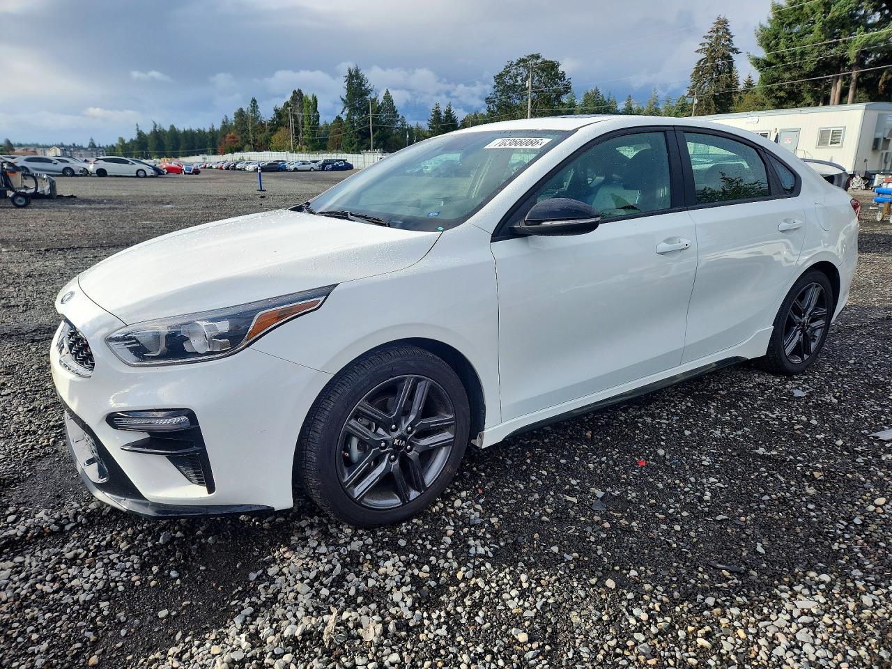 2020 KIA FORTE GT Line — Front 3/4