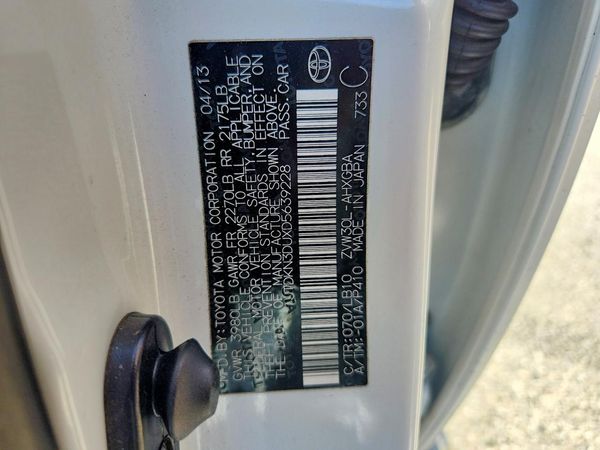 2013 TOYOTA PRIUS — VINS