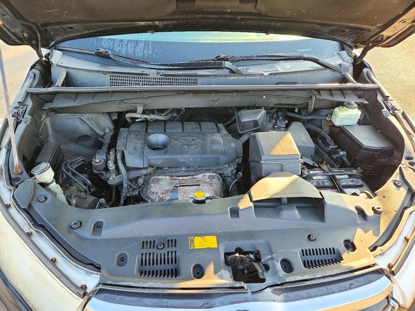2015 TOYOTA HIGHLANDER Base/Hybrid — Engine bay