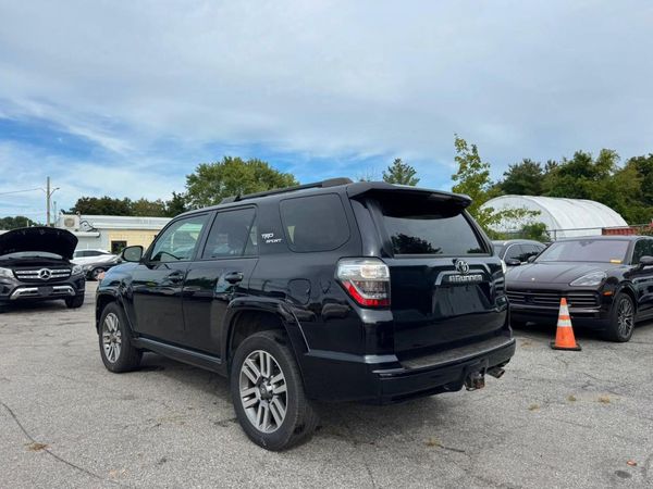 2022 TOYOTA 4RUNNER TRD Sport