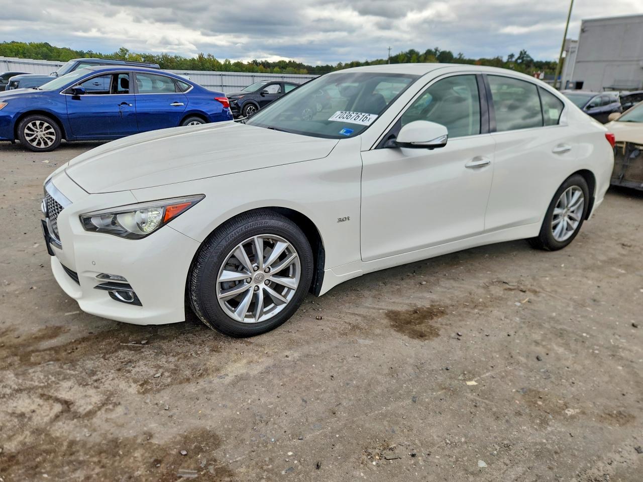 2016 INFINITI Q50 — Front 3/4