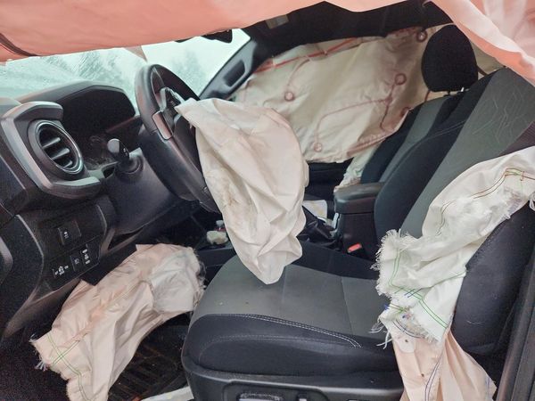 2021 TOYOTA TACOMA SR5 — DENT