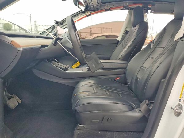 2020 TESLA MODEL Y — DENT